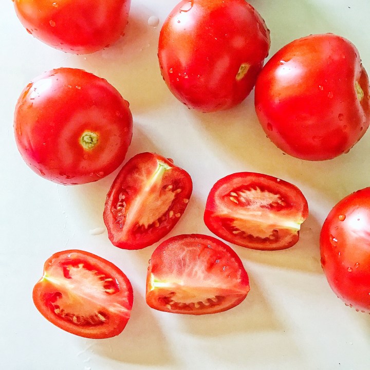4 - cut tomatoes